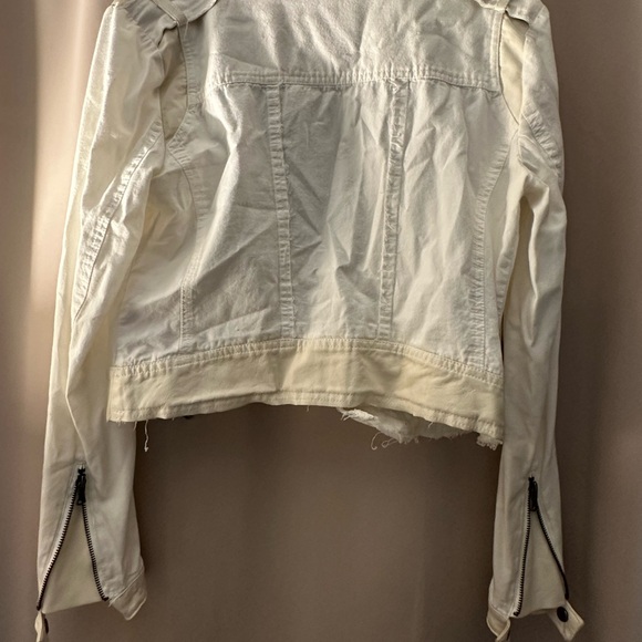 White Jacket w/ Zippers - Picture 5 of 12